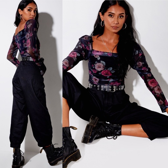 🚨24 HOUR SALE🚨 *LAST 1* Amara Crop Top in Gothic Rose - Picture 3 of 3